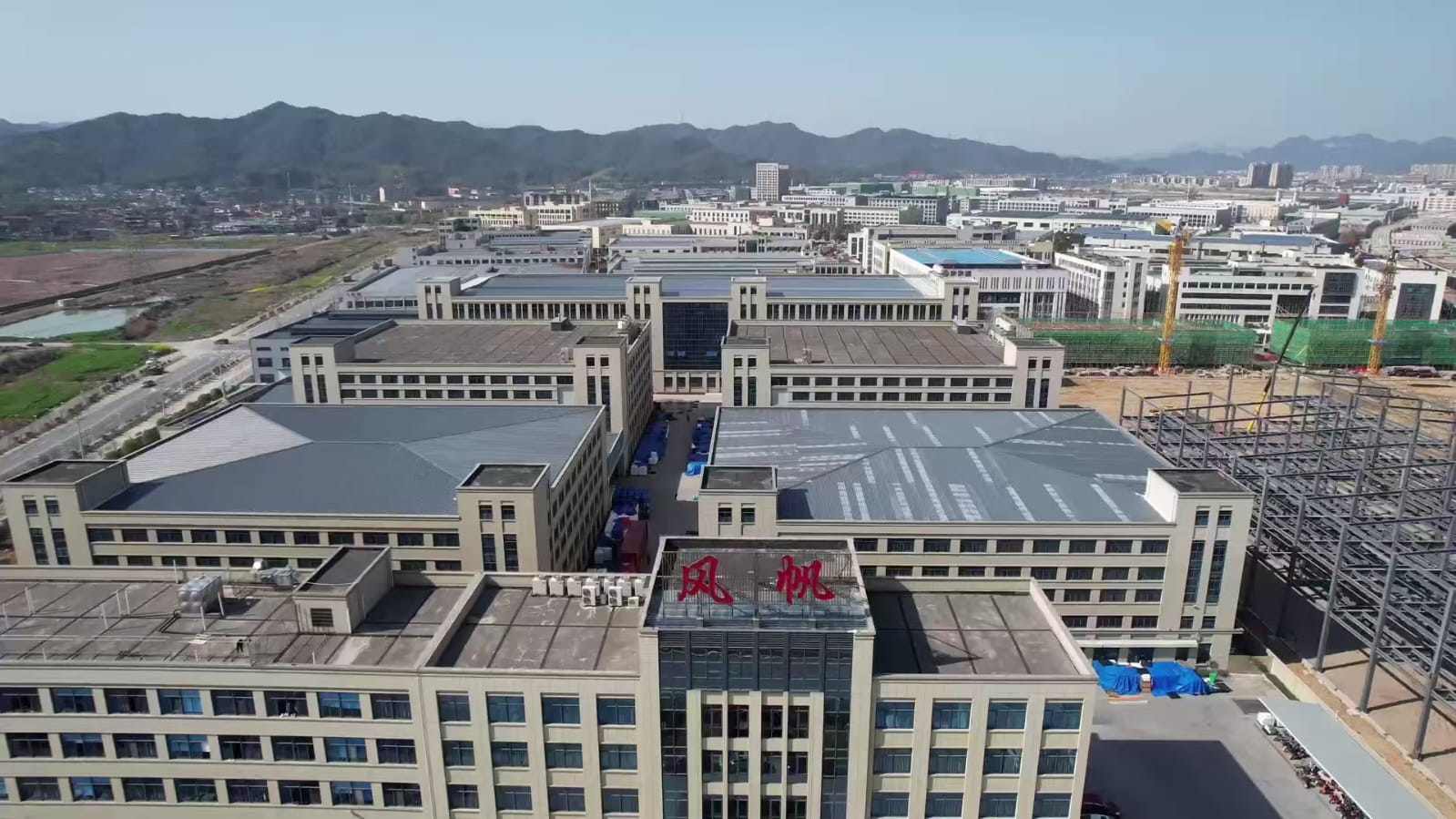 Machine assembly warehouse