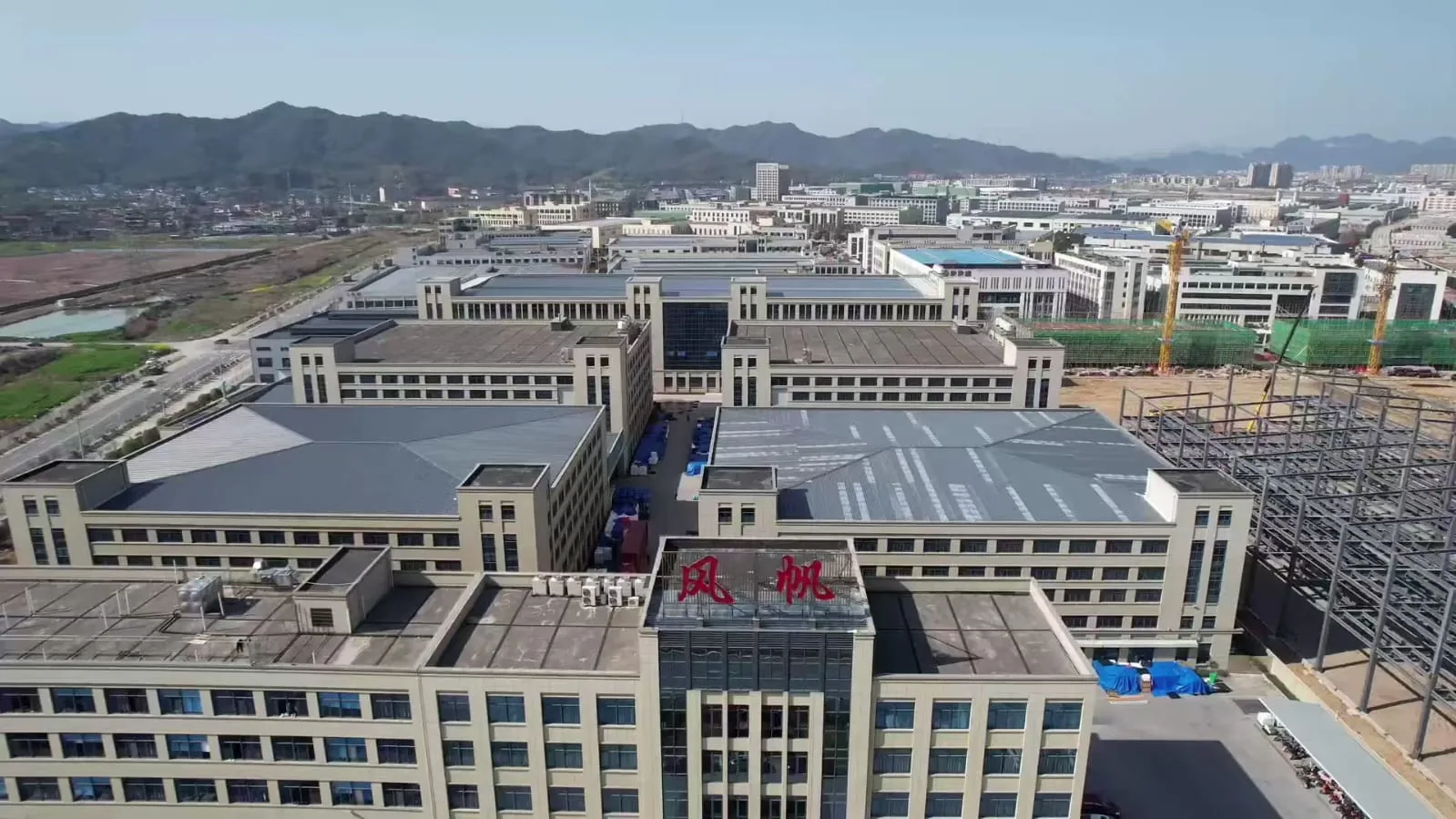 Machine assembly warehouse
